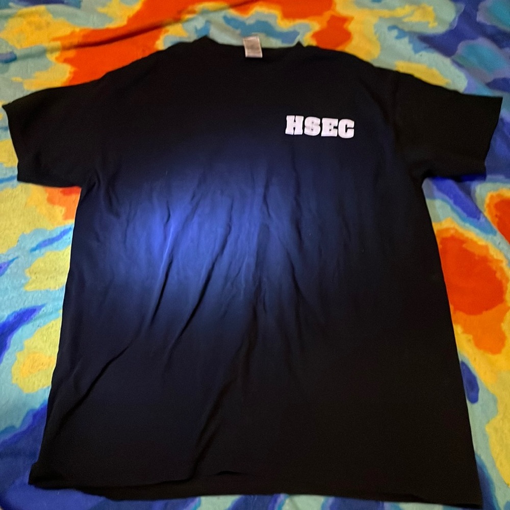 Black tee